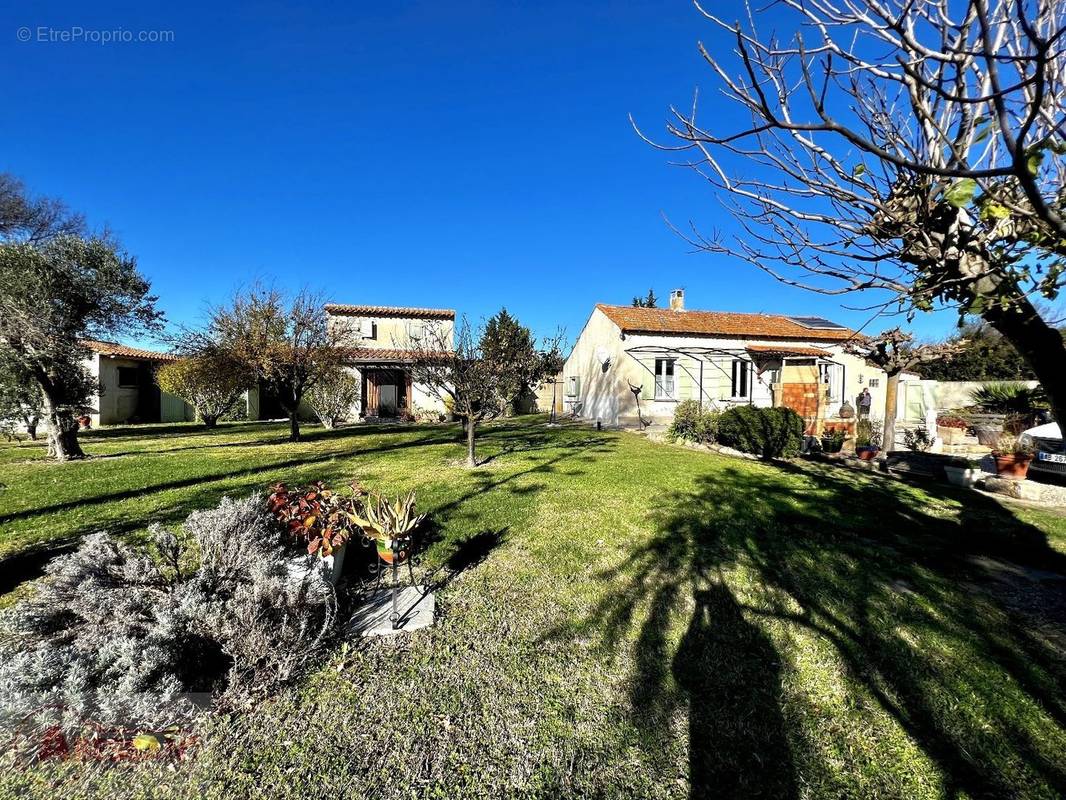 Maison à LE THOLONET