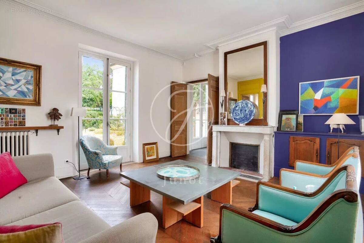 Maison à CROISSY-SUR-SEINE