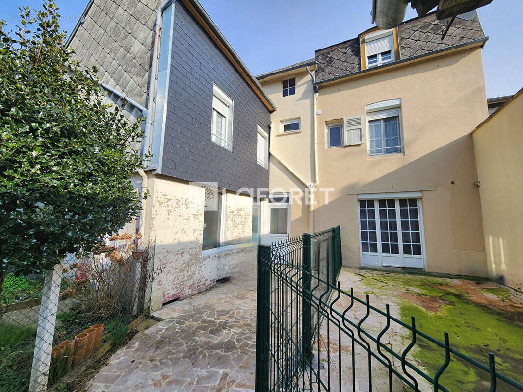 Appartement à CAUDEBEC-LES-ELBEUF