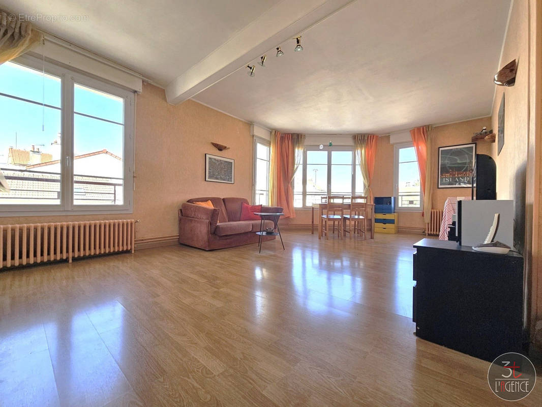 Appartement à FONTENAY-SOUS-BOIS