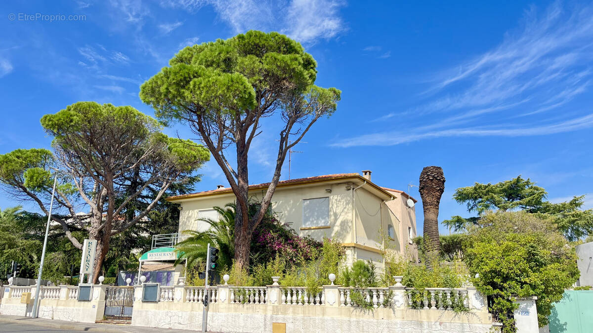 Maison à SAINT-RAPHAEL