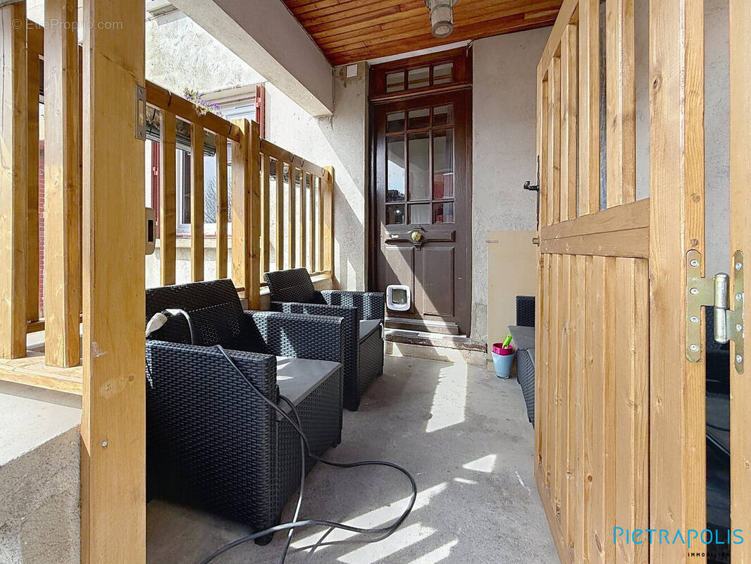 Maison à BUSSIERES