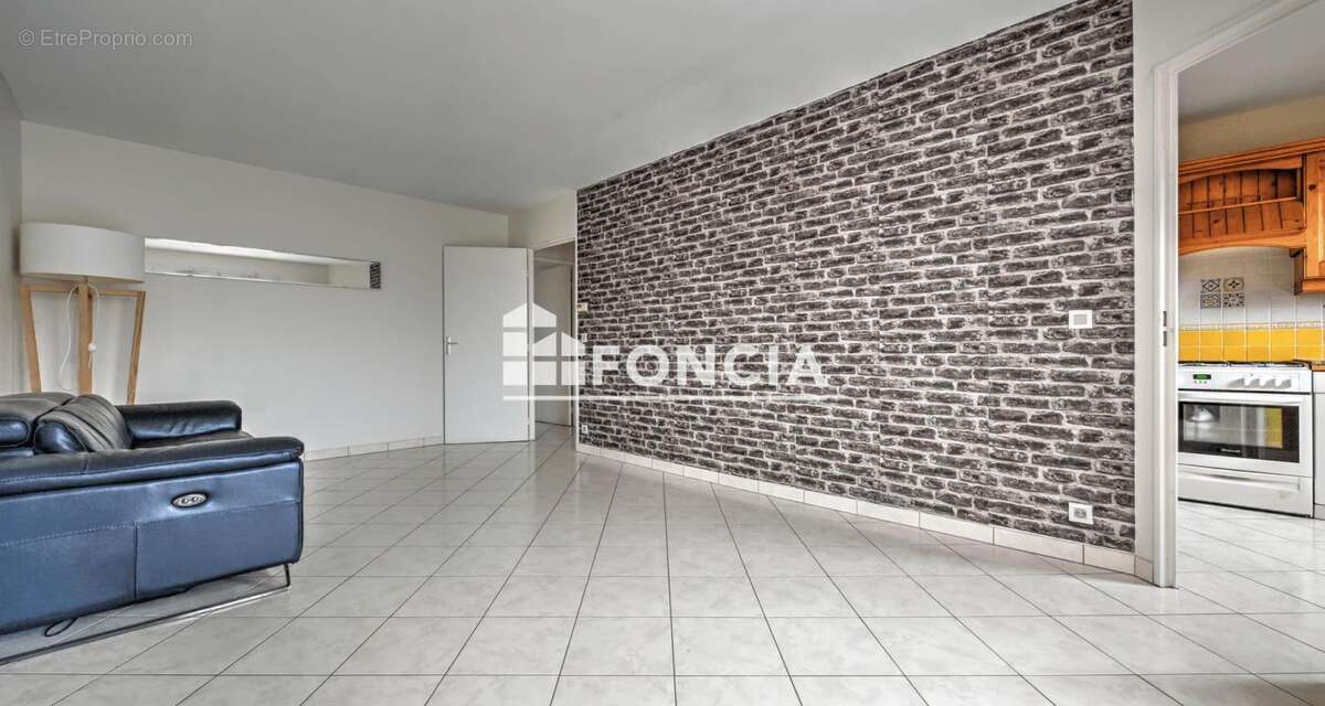 Appartement à ELANCOURT