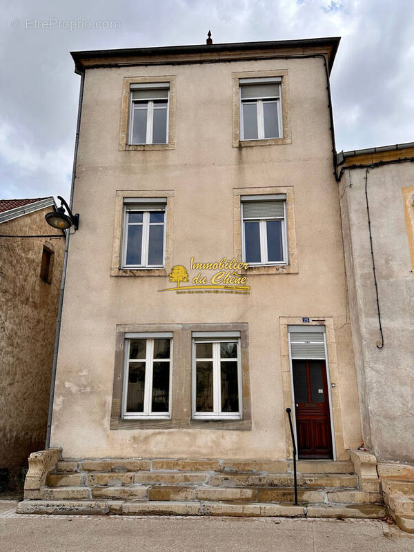 Maison à FAVERNEY