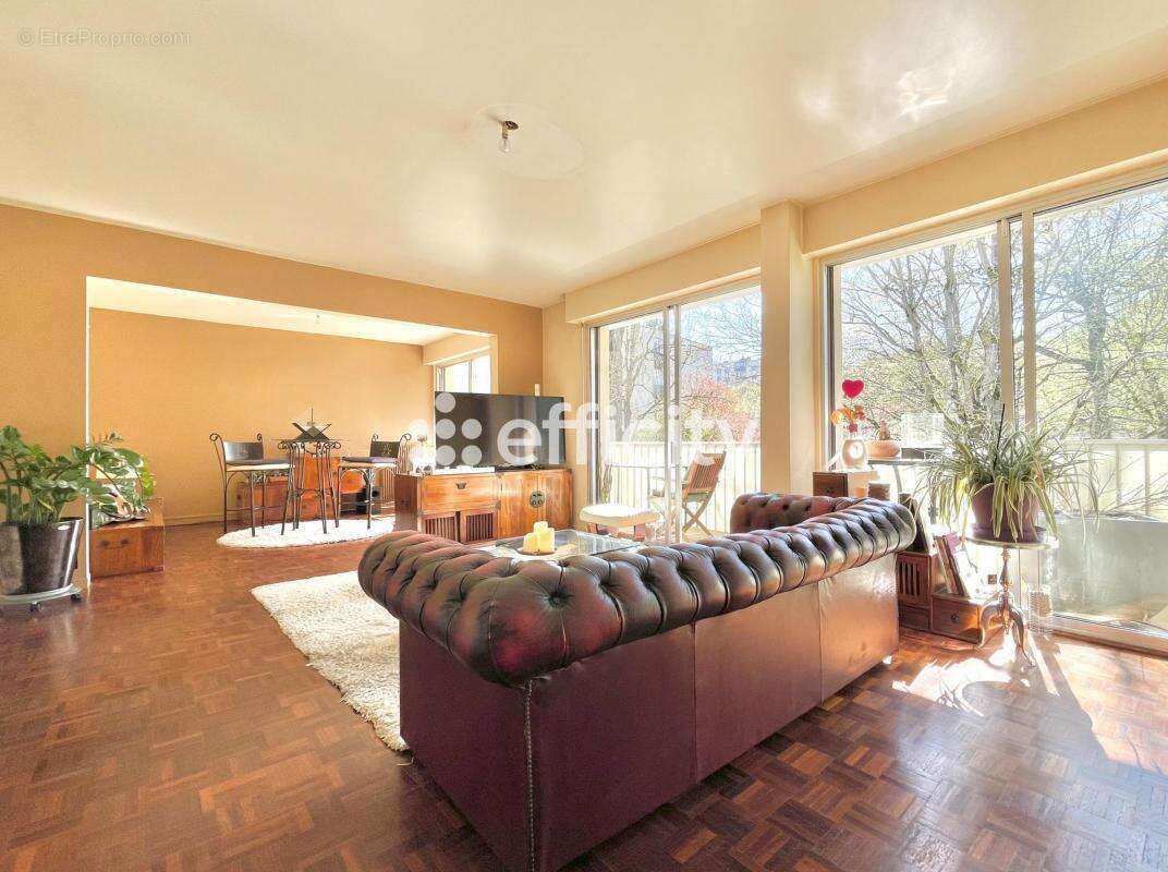 Appartement à RIS-ORANGIS