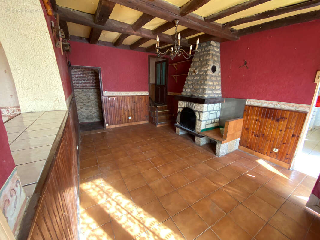 Maison à SAINT-BENIN-D&#039;AZY