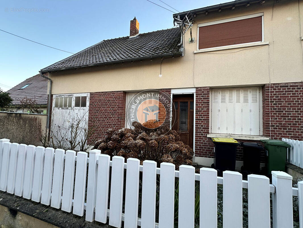 Maison à TERGNIER