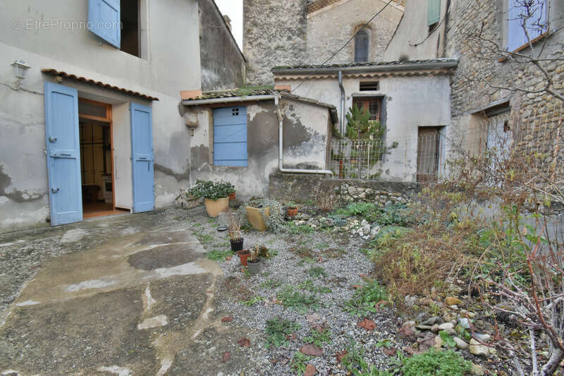 Maison à MEZEL