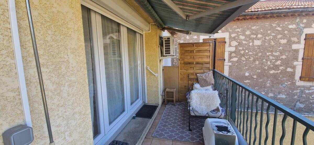 Appartement à PAULHAN