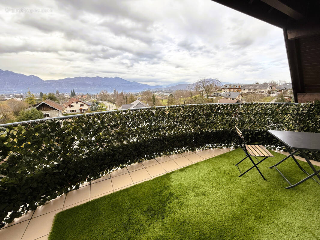 Appartement à MOUXY