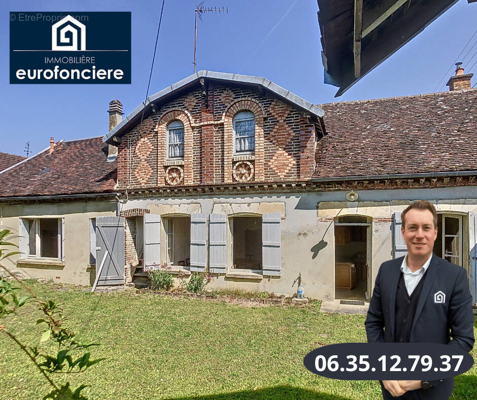 Maison à ESTISSAC