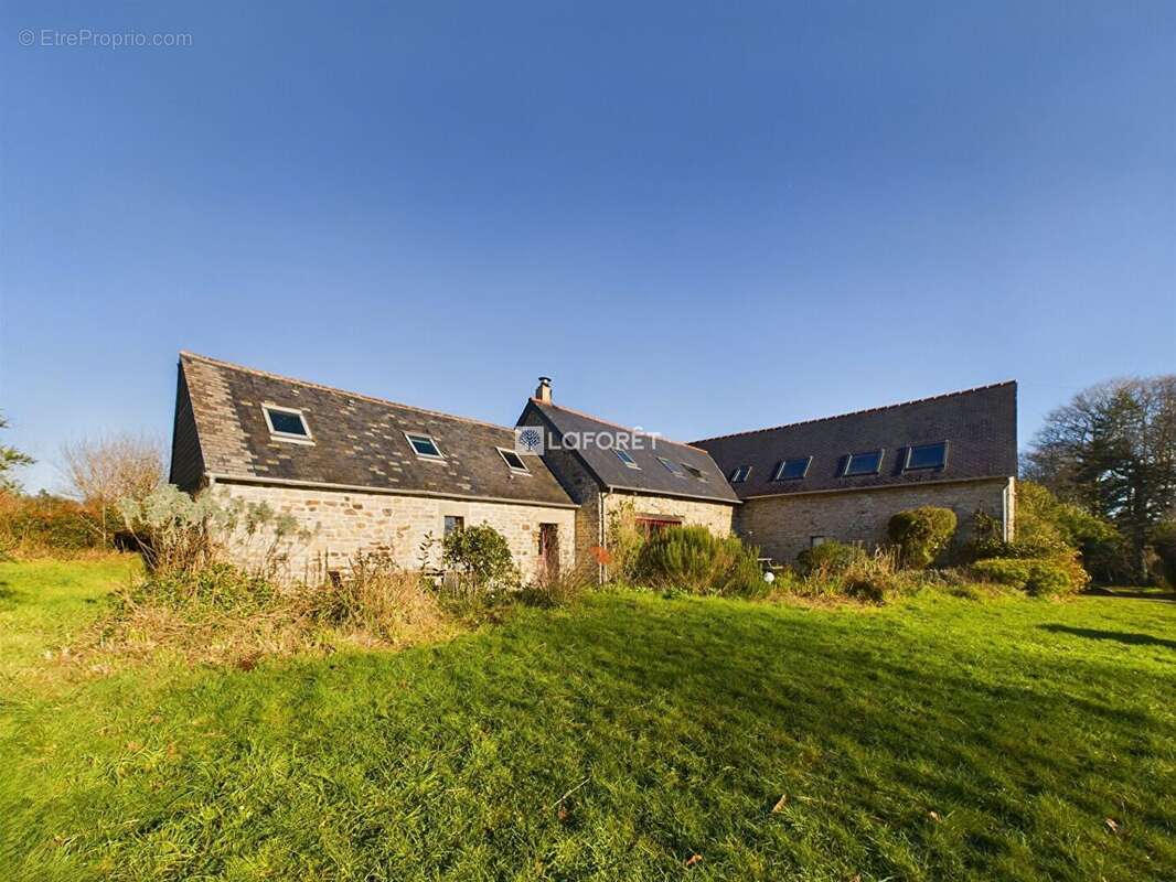 Maison à PLOMELIN
