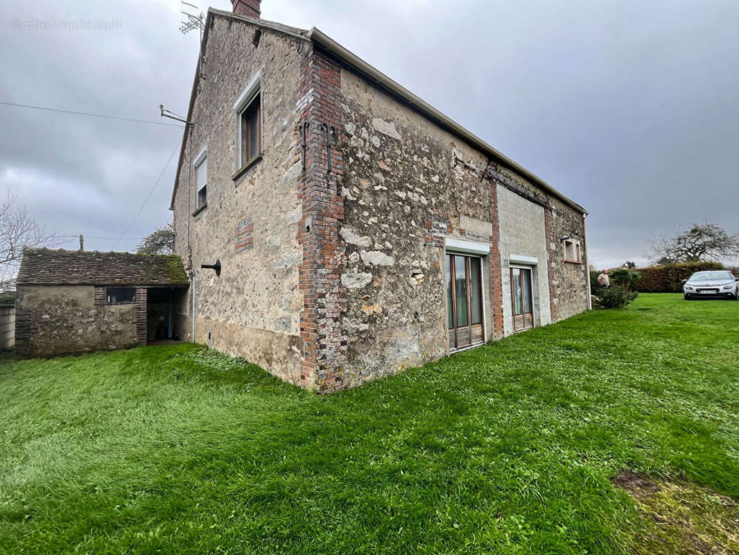 Maison à ERVAUVILLE