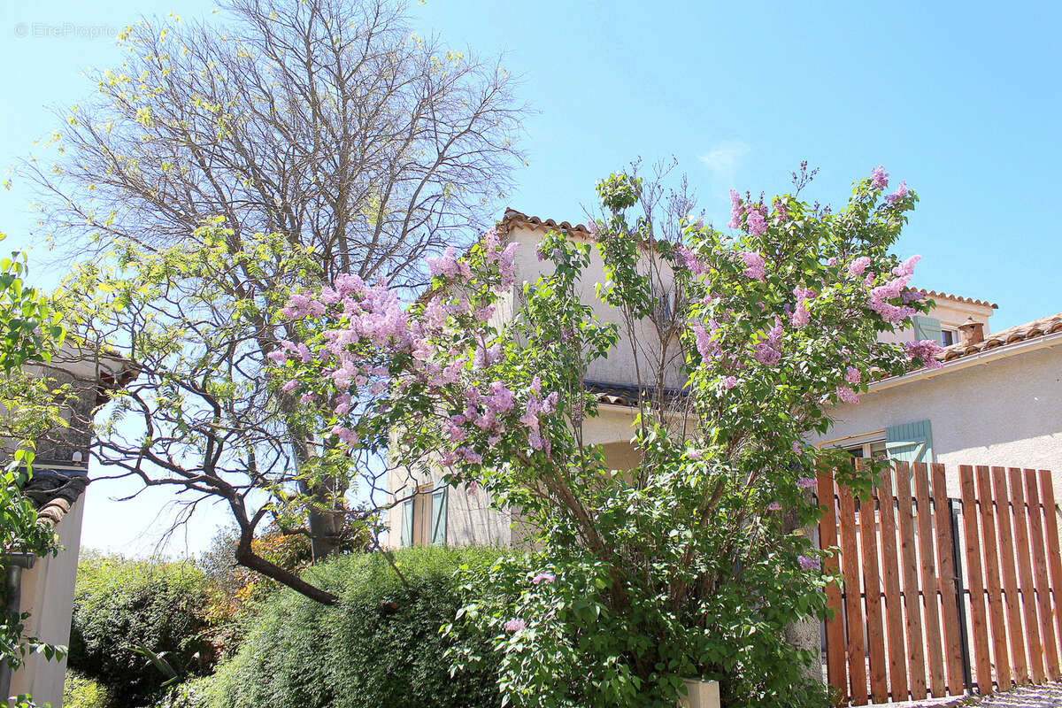 Maison à JUNAS