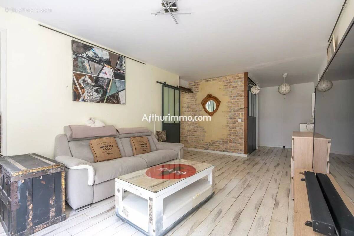 Appartement à BOISSY-SAINT-LEGER