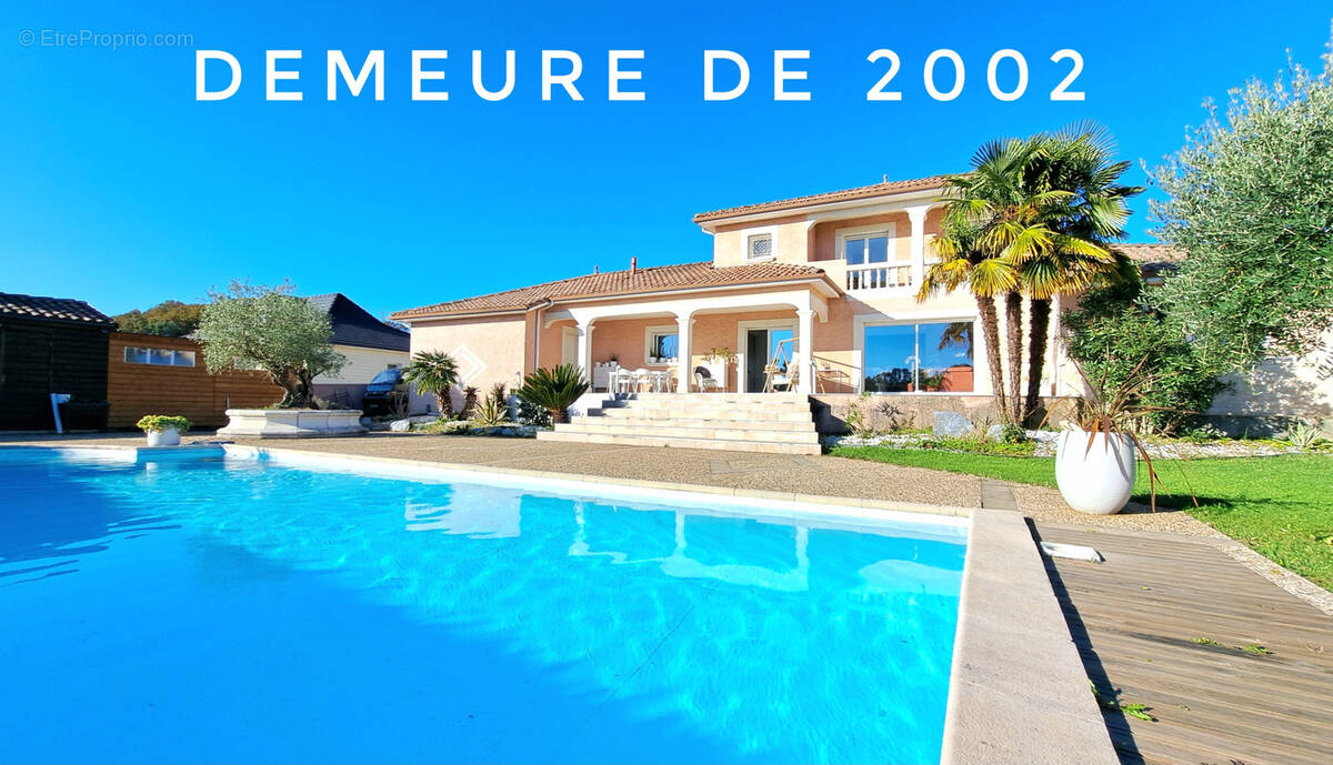 Maison à BUROS