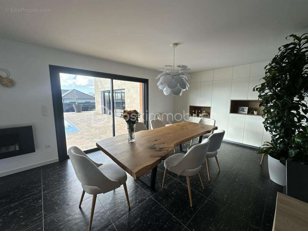 Maison à MORLAAS
