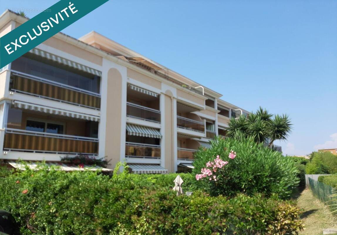 Photo 1 - Appartement à FREJUS