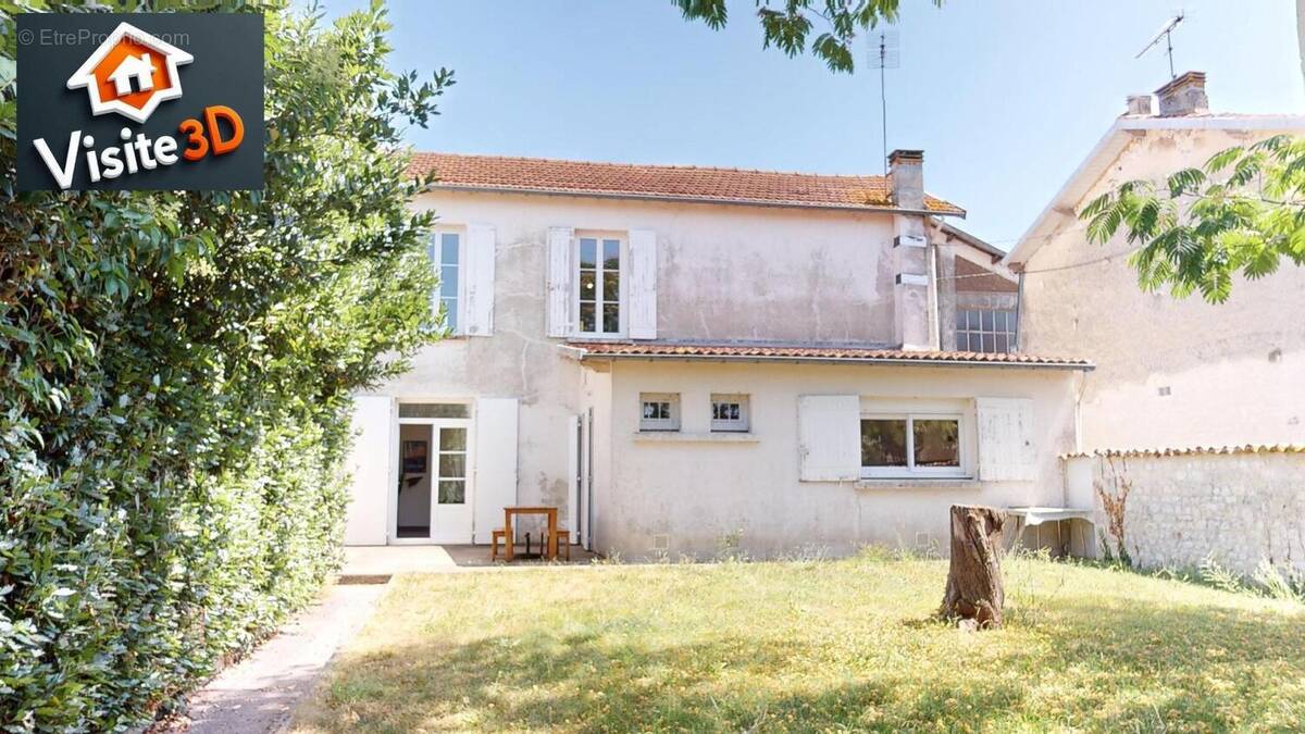 Photo 1 - Maison à SAINT-JEAN-D&#039;ANGELY