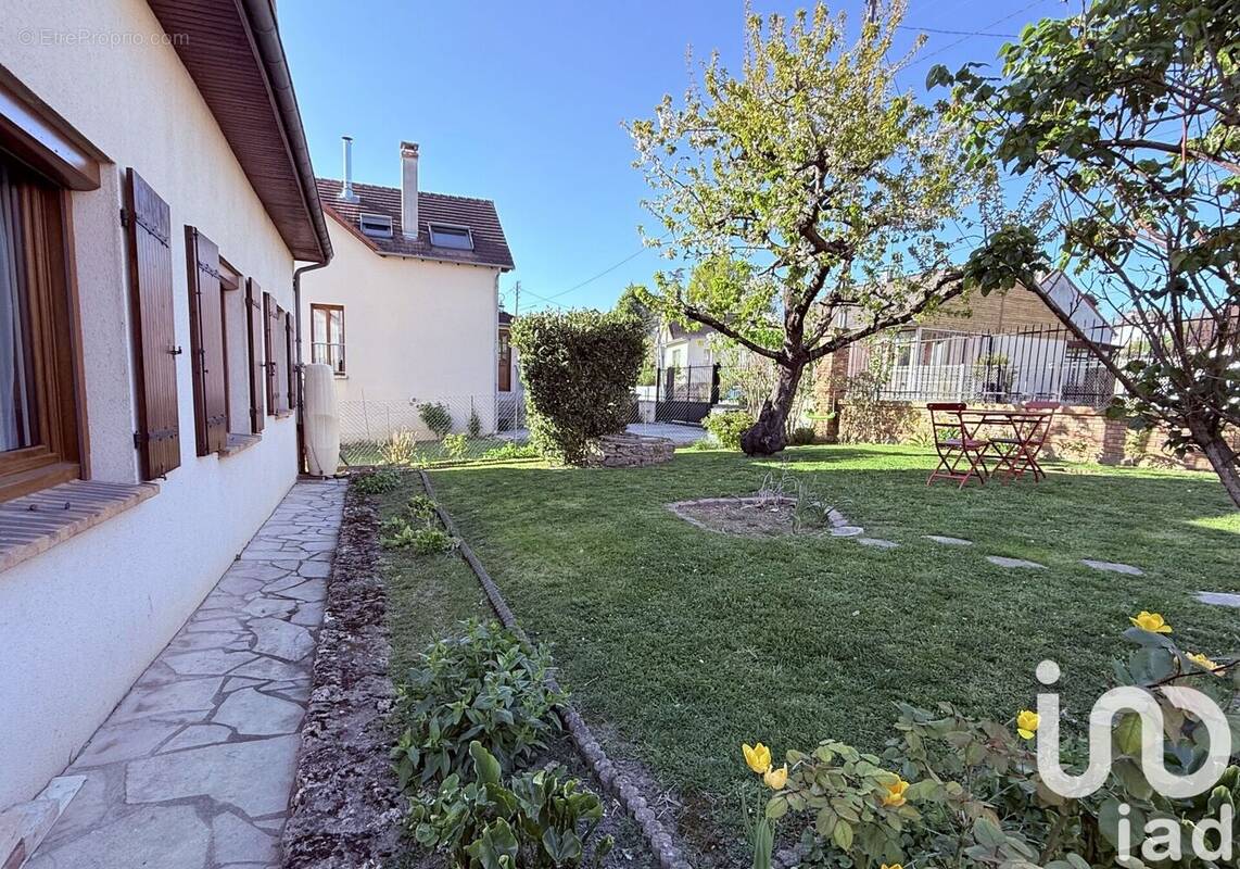 Photo 1 - Maison à SOISY-SUR-SEINE