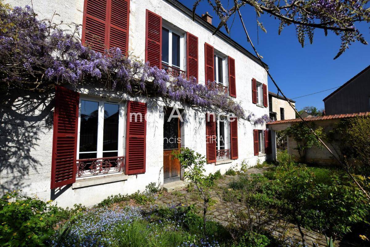 Maison à SAINT-NOM-LA-BRETECHE