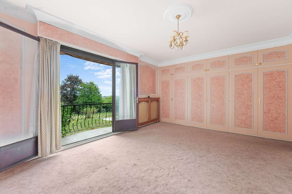Maison à DIVONNE-LES-BAINS