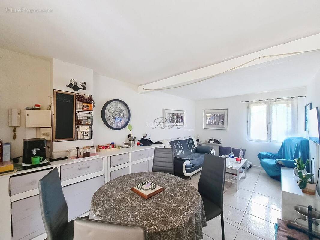 Photo 1 - Maison à LE MUY