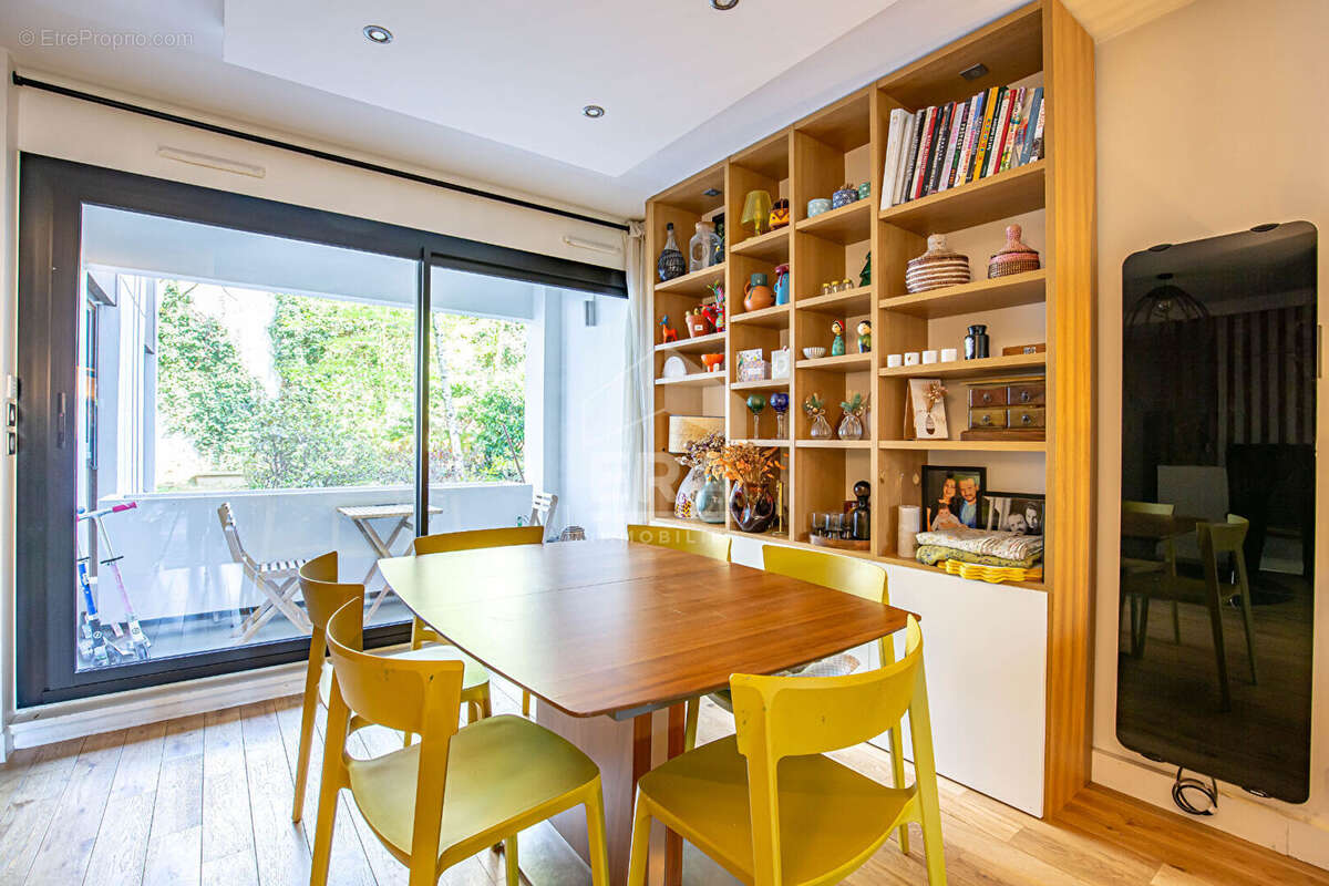 Appartement à PARIS-12E