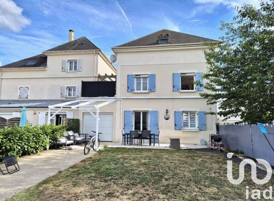Photo 1 - Maison à SAINT-PIERRE-DU-PERRAY