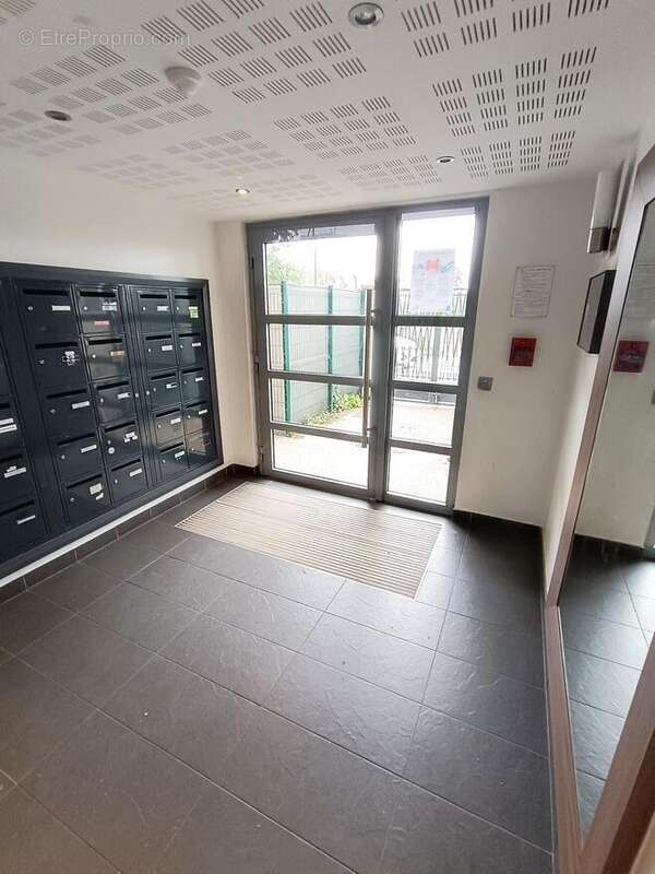 Appartement à FLEURY-MEROGIS