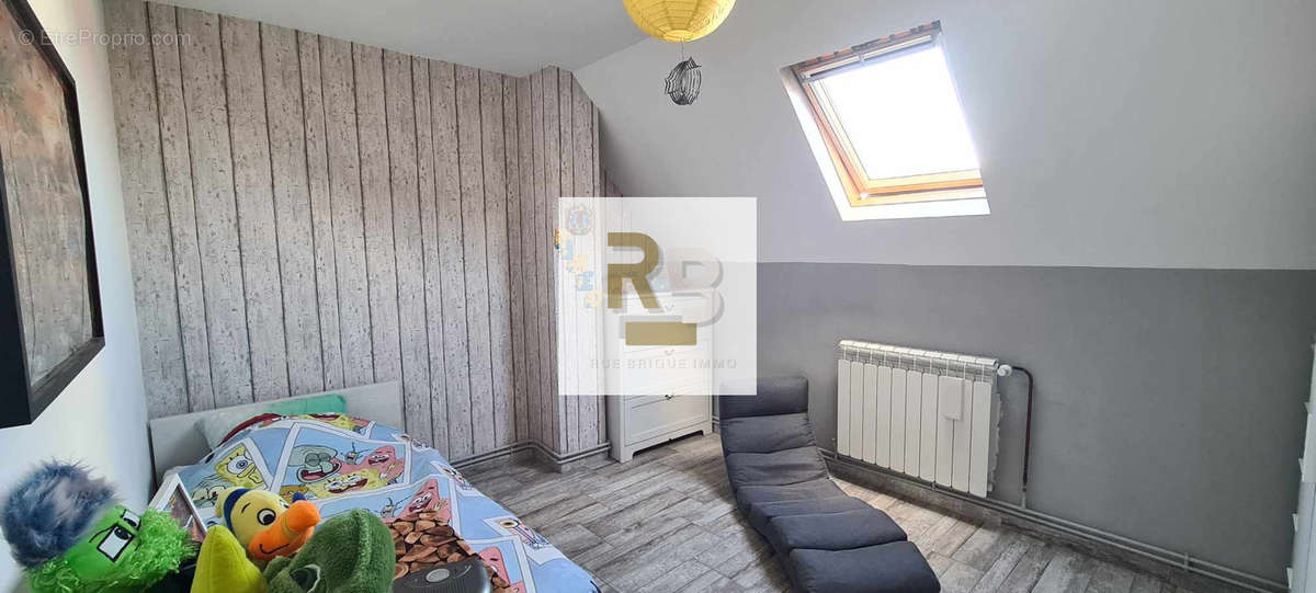 Maison à AIX-NOULETTE