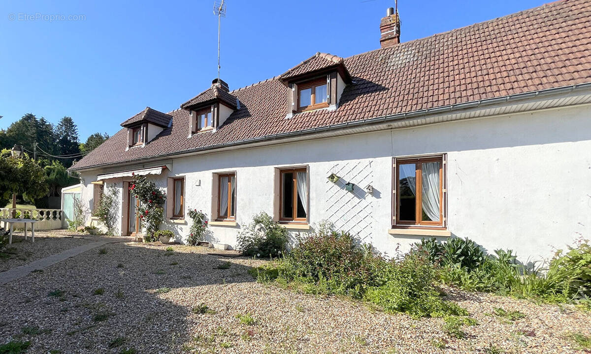 Maison à LE DELUGE