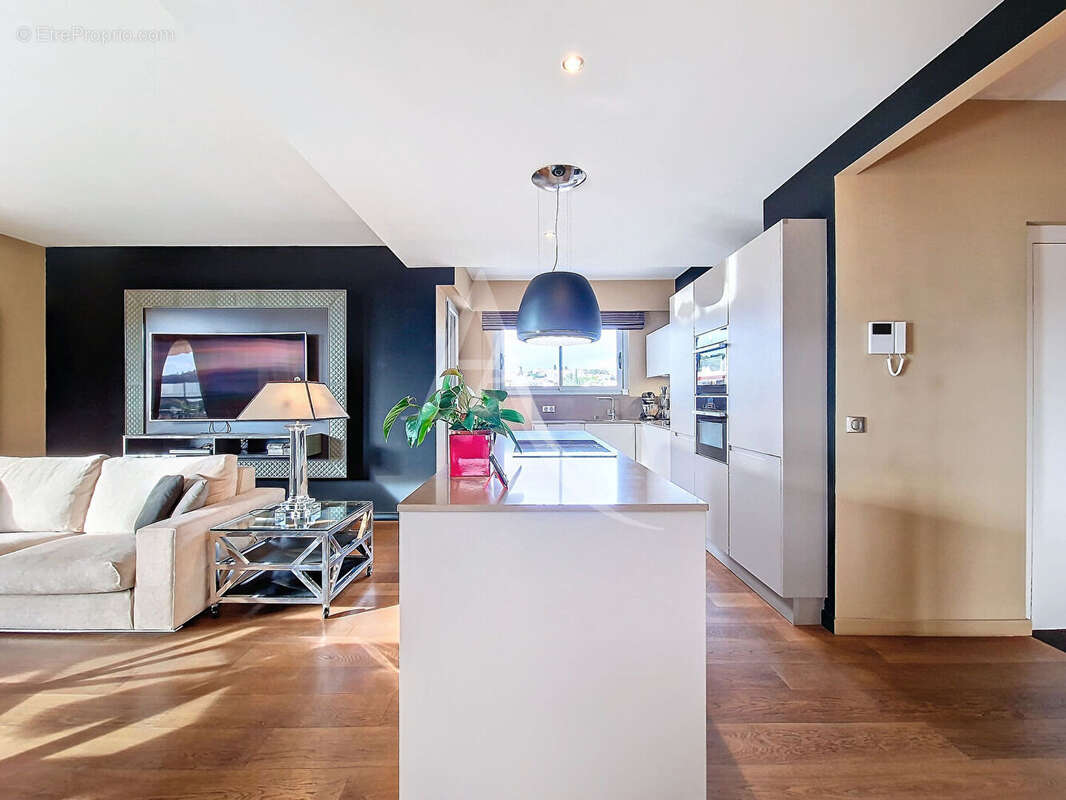Appartement à LE CANNET