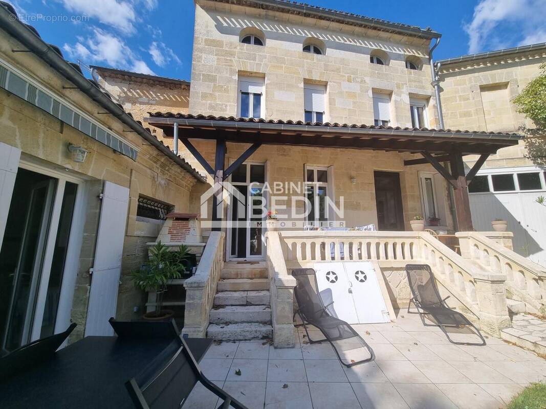 Maison à VAYRES