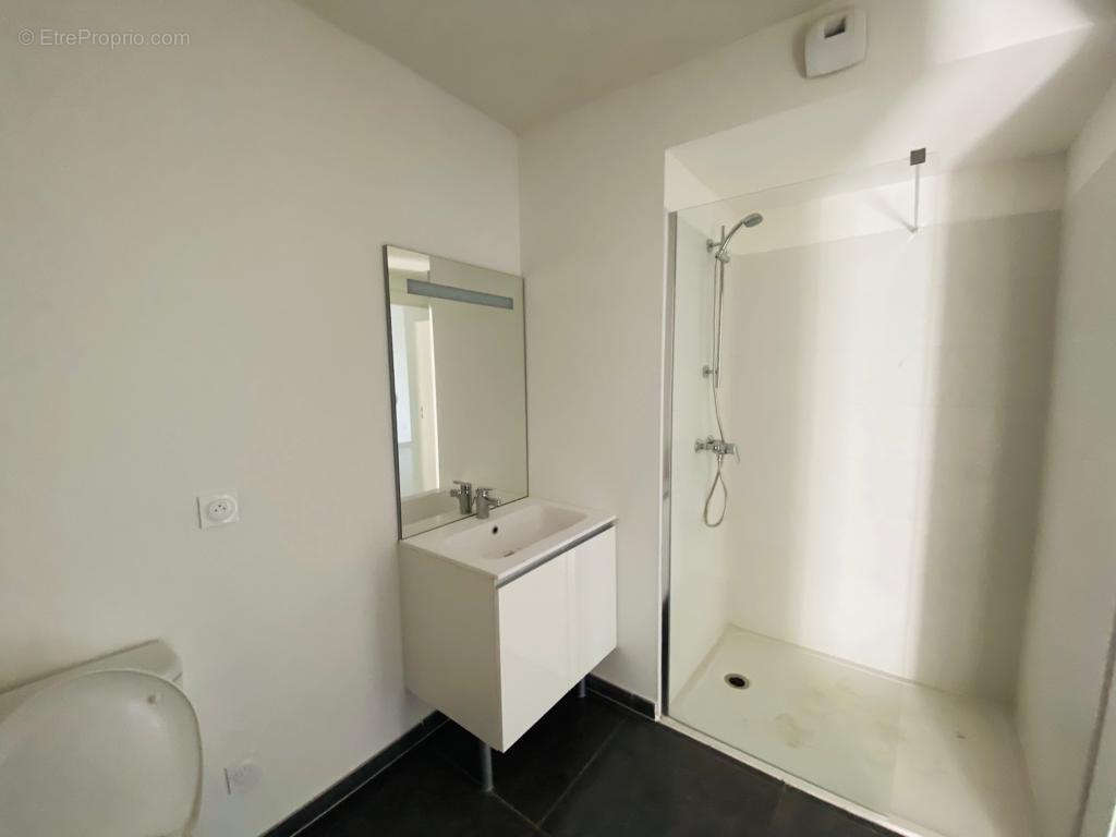 Appartement à COGOLIN