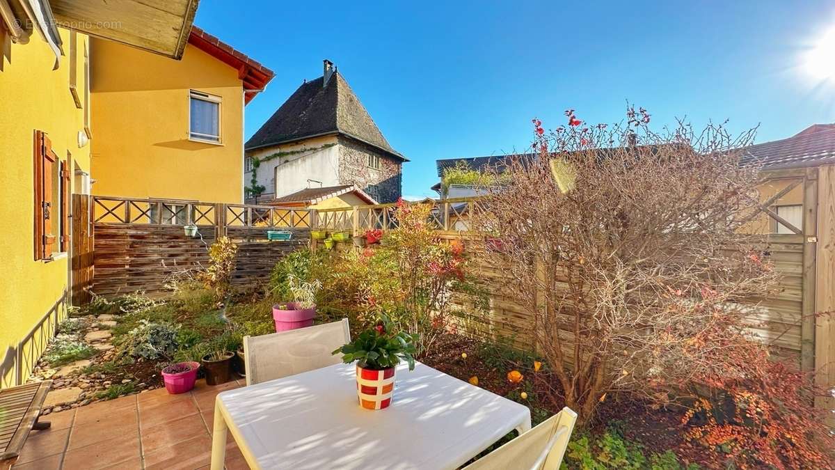 Appartement à LA MURETTE