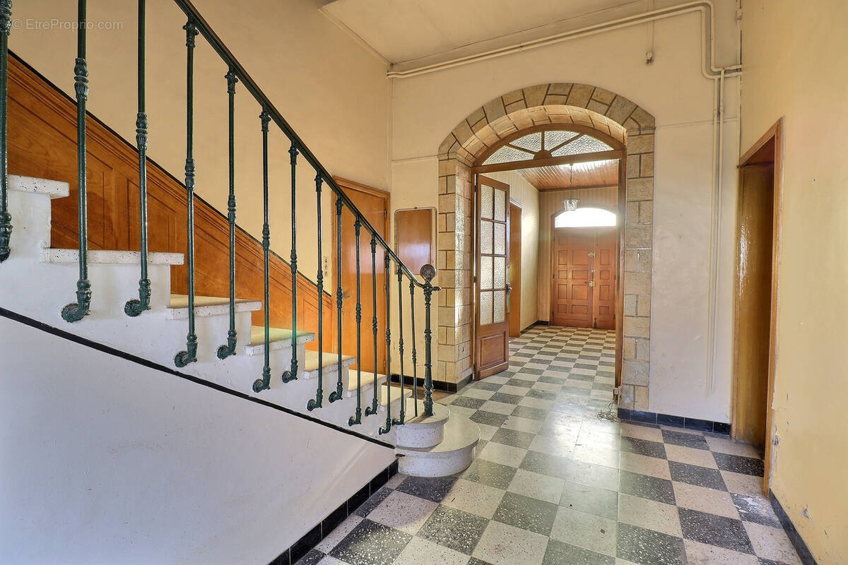 Maison à MILHAUD
