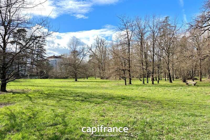 Appartement à LYON-5E