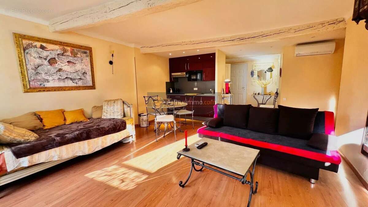 Appartement à FREJUS