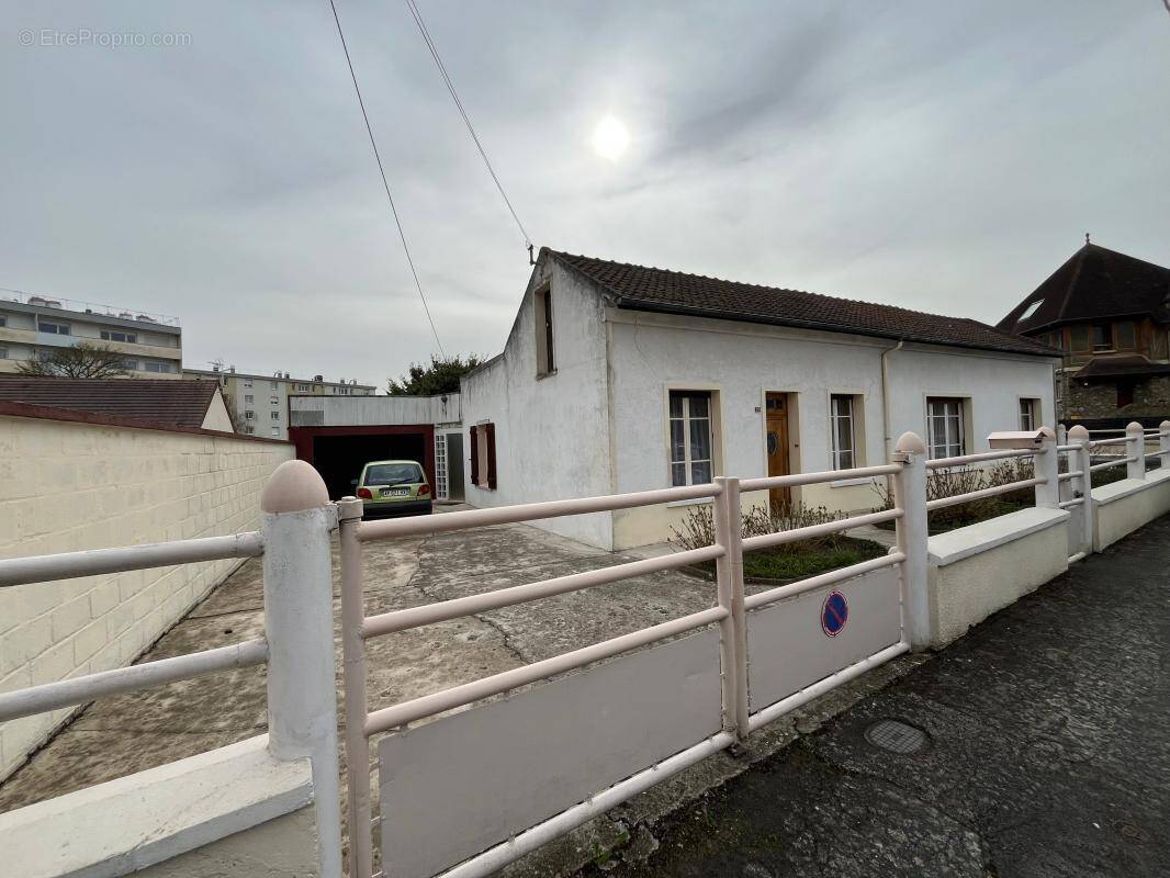Maison à TERGNIER