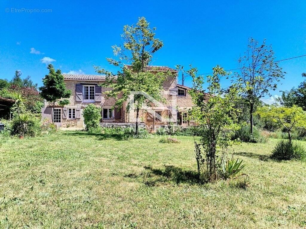 Maison à FAYENCE