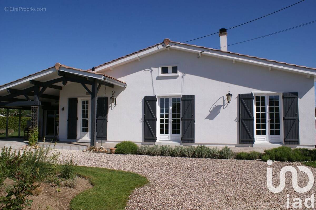 Photo 1 - Maison à SAINT-PIERRE-D&#039;AURILLAC