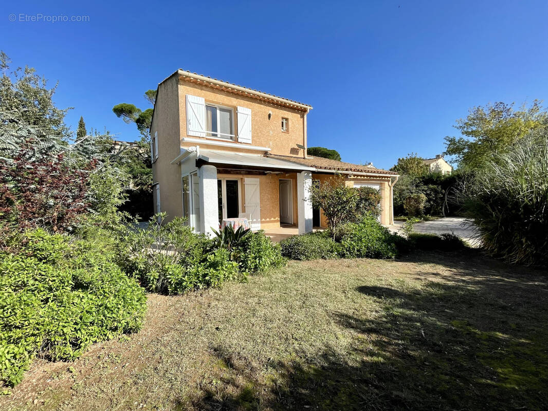Maison à FREJUS