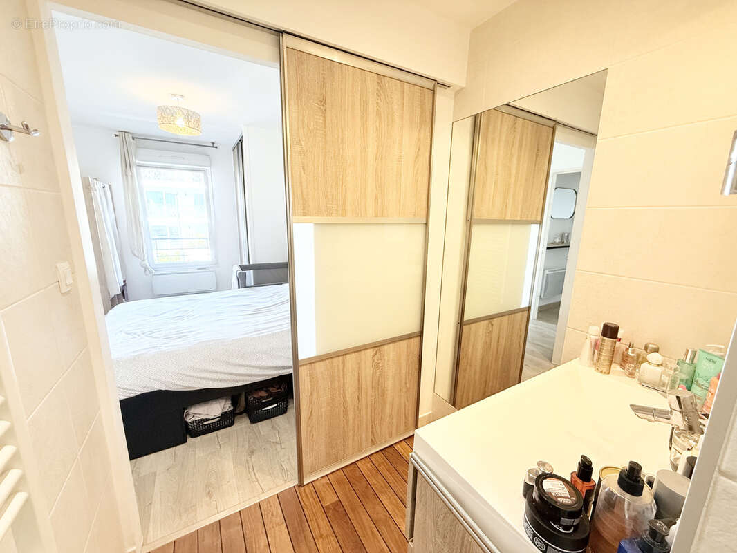 Appartement à SAINT-LAURENT-DE-MURE