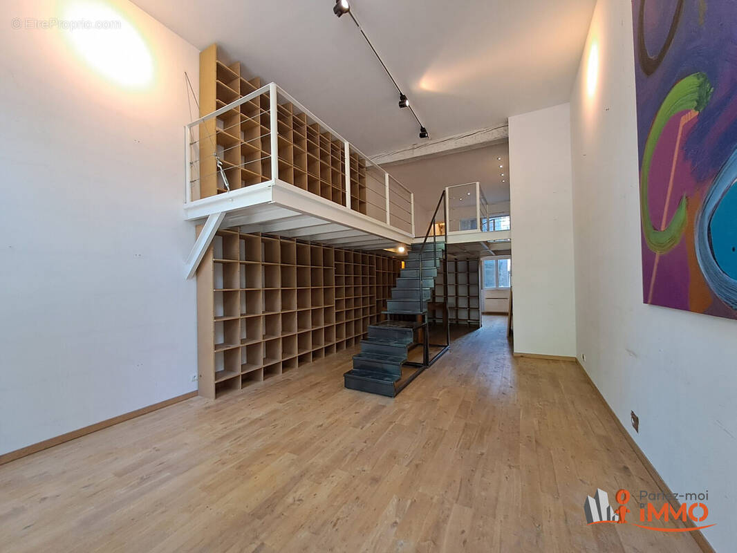 Appartement à SAINT-ETIENNE