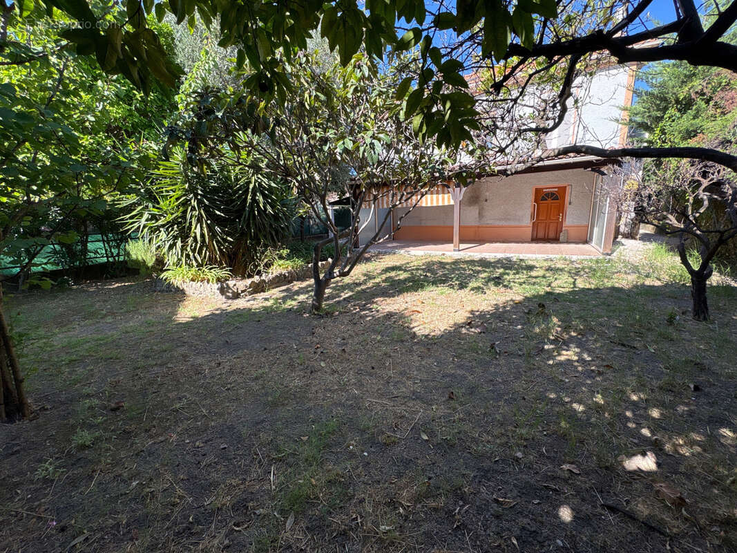 Maison à HYERES