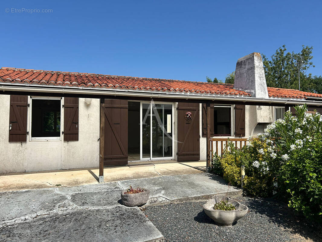 Maison à L&#039;ILE-D&#039;ELLE