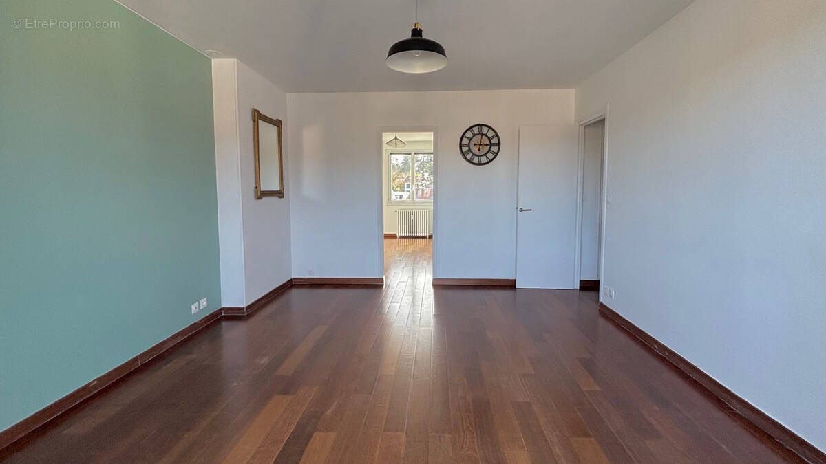 Appartement à VAUCRESSON