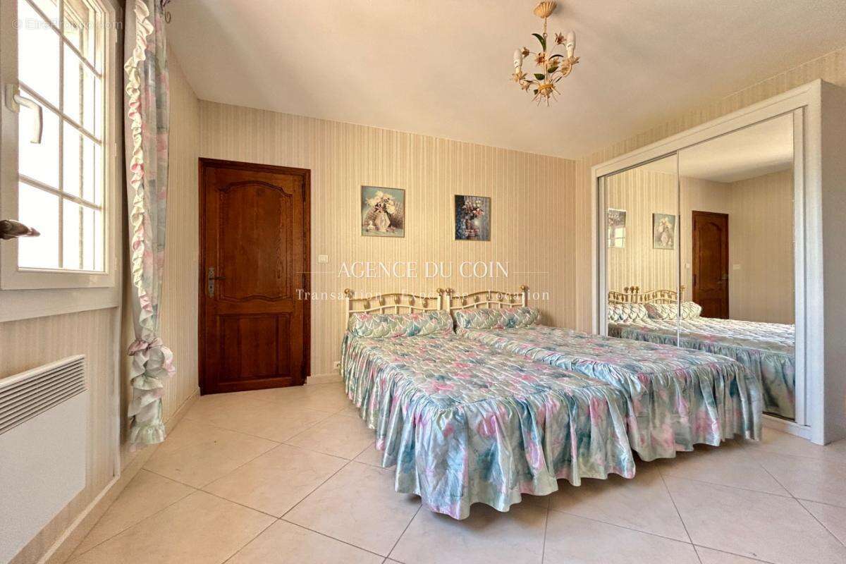 Maison à TRANS-EN-PROVENCE