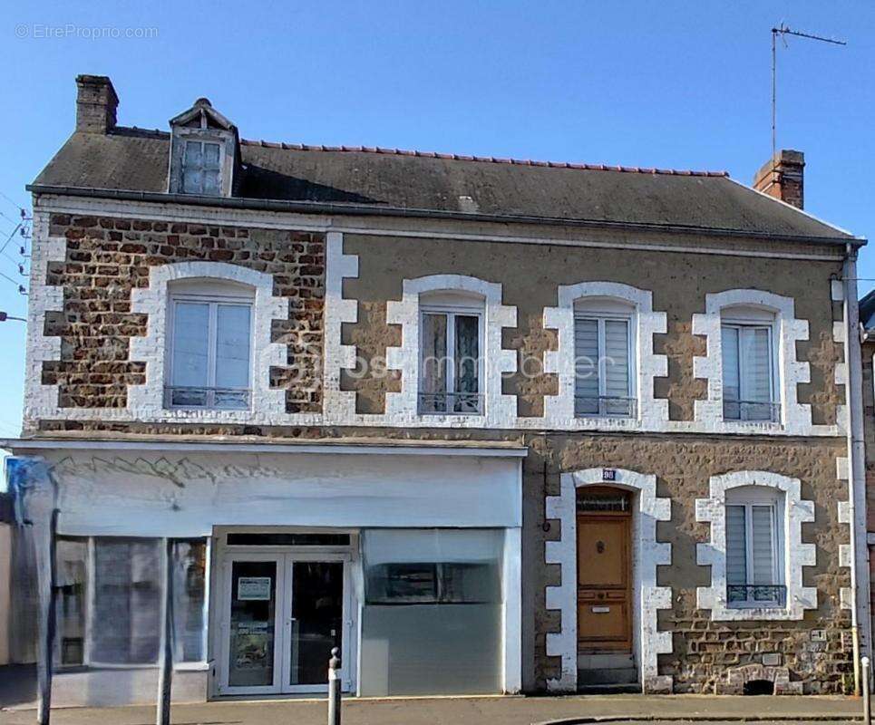 Appartement à FOUGERES